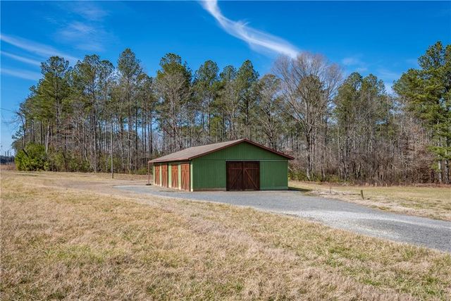 6414 Highway 136 W, Talking Rock, GA 30175