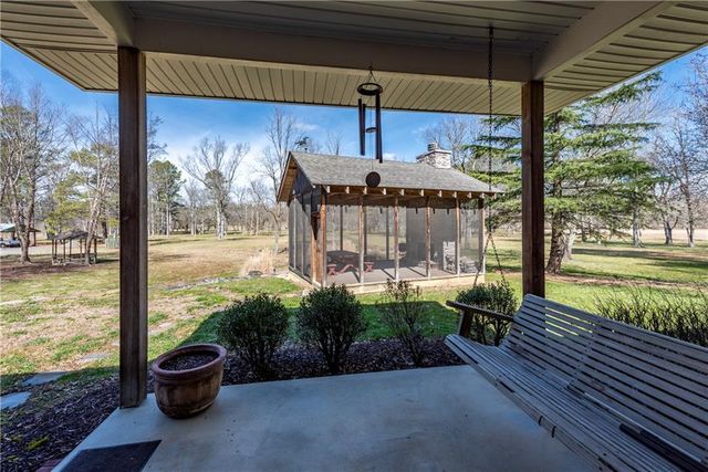 6414 Highway 136 W, Talking Rock, GA 30175