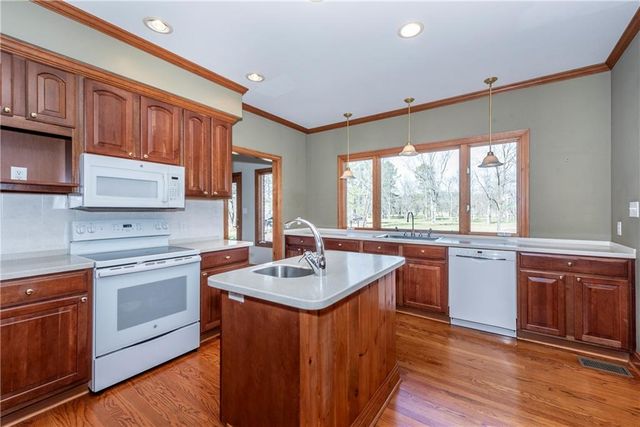 6414 Highway 136 W, Talking Rock, GA 30175