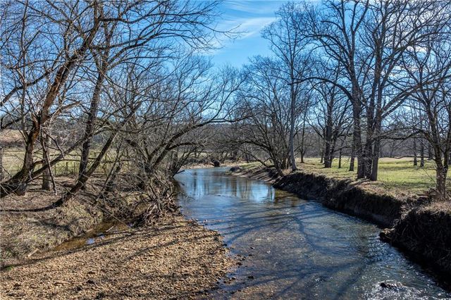 6414 Highway 136 W, Talking Rock, GA 30175