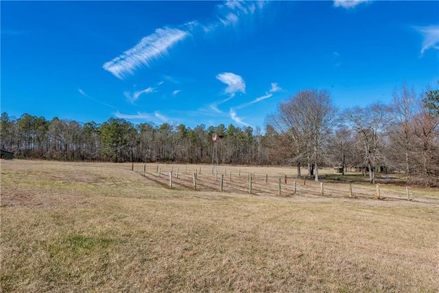 6414 Highway 136 W, Talking Rock, GA 30175