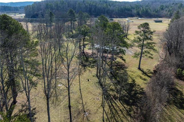 6414 Highway 136 W, Talking Rock, GA 30175