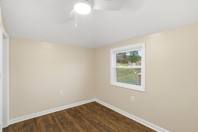 540 Springdale Dr, Penn Hills, PA 15235