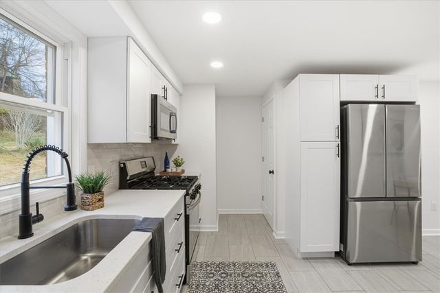 540 Springdale Dr, Penn Hills, PA 15235