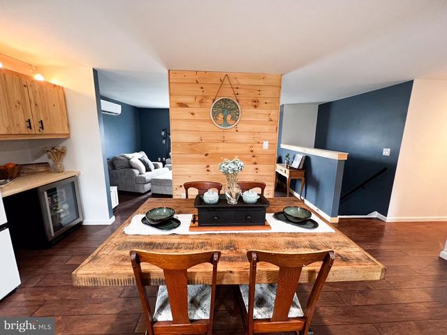 15 BIRCH DR, Lewistown, PA 17044