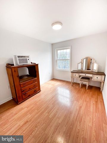 15 BIRCH DR, Lewistown, PA 17044