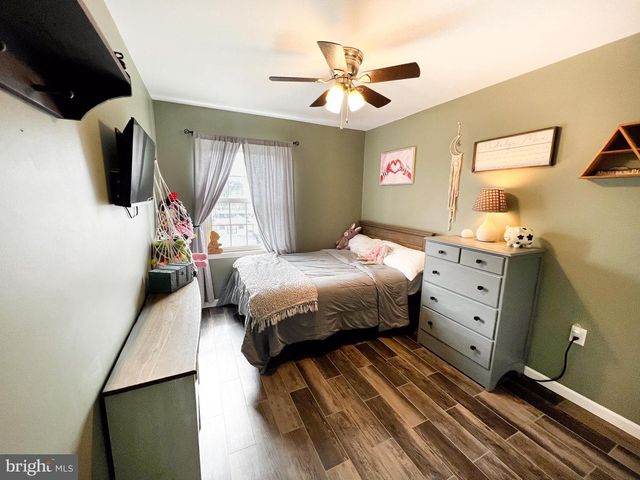 15 BIRCH DR, Lewistown, PA 17044