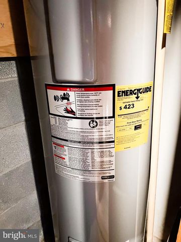 15 BIRCH DR, Lewistown, PA 17044