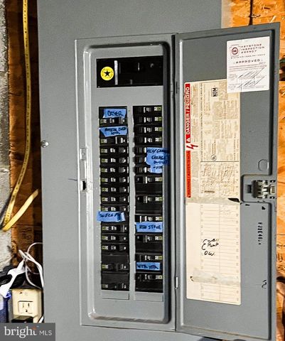 15 BIRCH DR, Lewistown, PA 17044