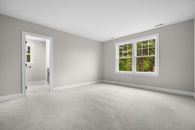 214 Pembroke Street, Pembroke, NH 03275