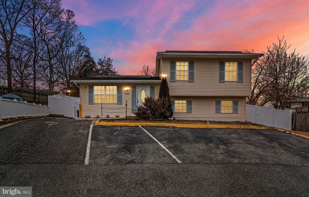 1436 REGENT ST, Annapolis, MD 21403