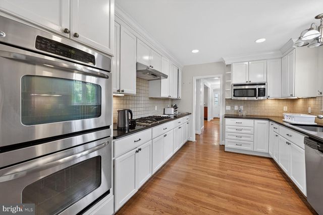 5105 34TH ST NW, Washington, DC 20008