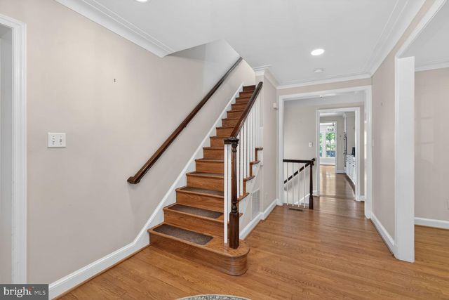 5105 34TH ST NW, Washington, DC 20008