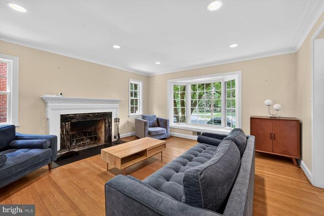 5105 34TH ST NW, Washington, DC 20008