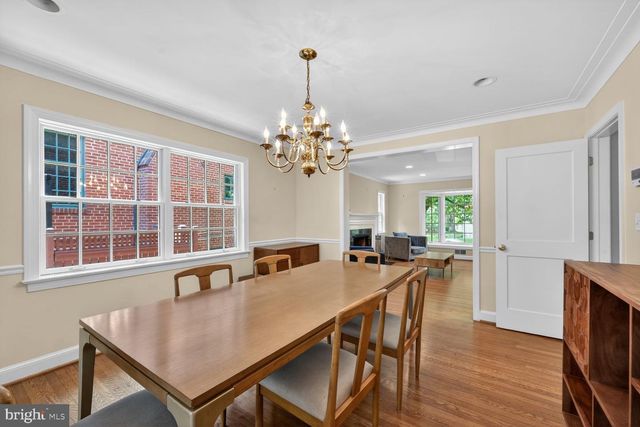 5105 34TH ST NW, Washington, DC 20008