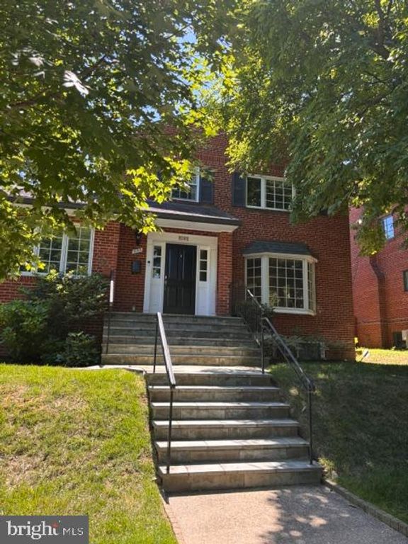 5105 34TH ST NW, Washington, DC 20008