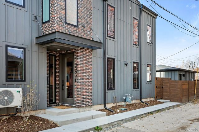 2327 W 33rd Avenue, Denver, CO 80211