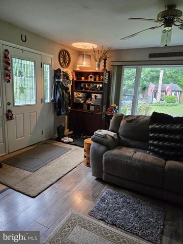 58 BRANCHY RD, Harpers Ferry, WV 25425