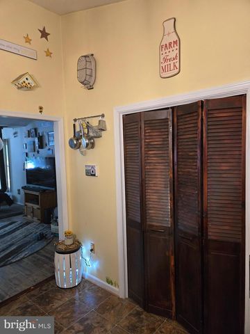 58 BRANCHY RD, Harpers Ferry, WV 25425