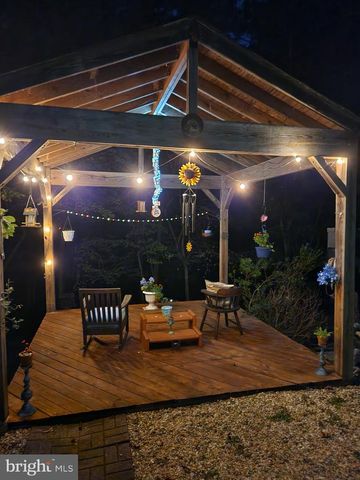 58 BRANCHY RD, Harpers Ferry, WV 25425