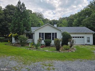 58 BRANCHY RD, Harpers Ferry, WV 25425