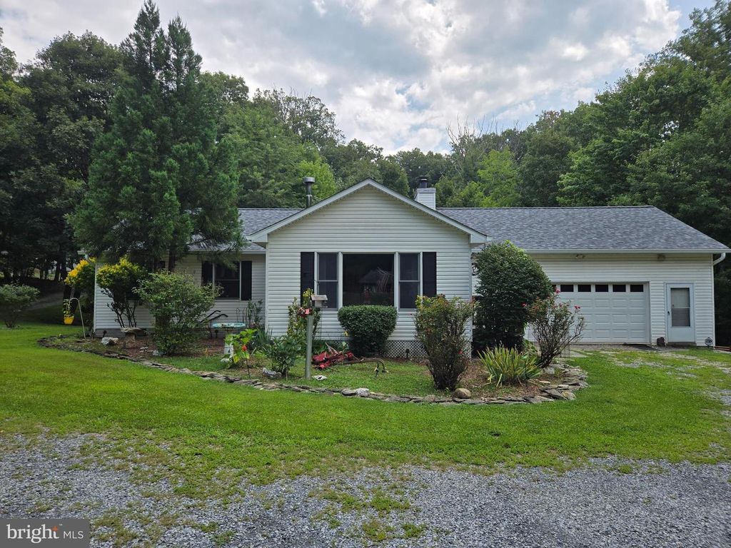 58 BRANCHY RD, Harpers Ferry, WV 25425