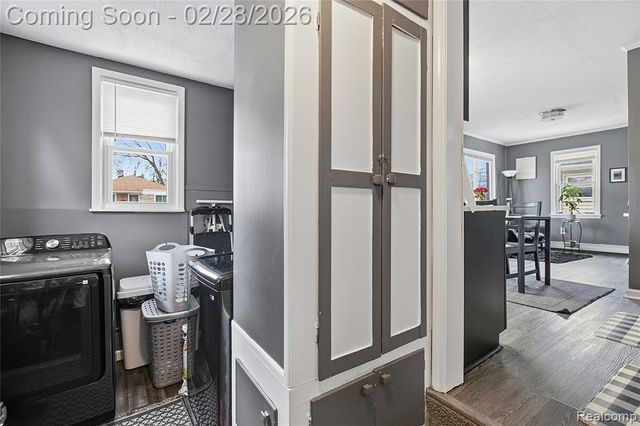 24927 Junior Street, Saint Clair Shores, MI 48080