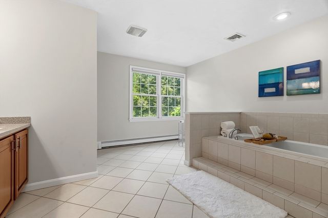 876 Central Ave, Needham, MA 02492
