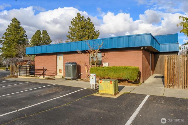 1336 E Hunter Place, Moses Lake, WA 98837