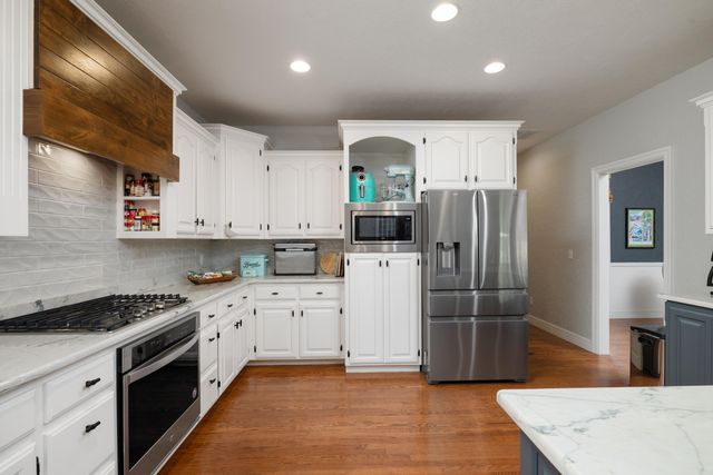 6251 S Woodside Circle, Ozark, MO 65721