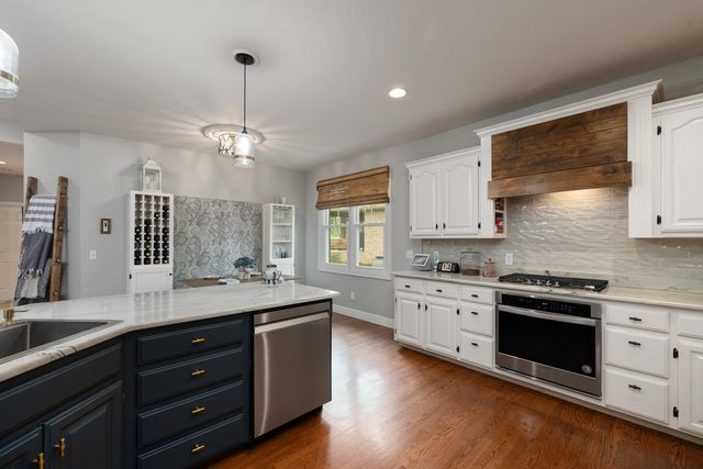 6251 S Woodside Circle, Ozark, MO 65721