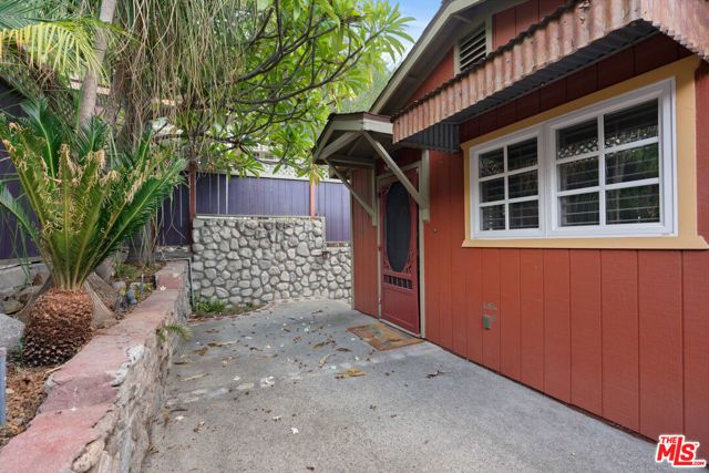 483 Sturtevant Drive, Sierra Madre, CA 91024