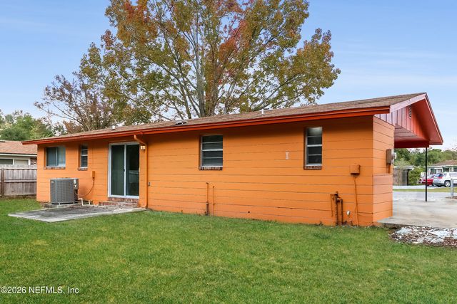 9572 SPOTTSWOOD Road W, Jacksonville, FL 32208