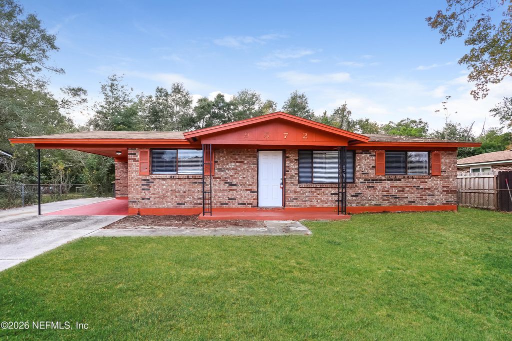 9572 SPOTTSWOOD Road W, Jacksonville, FL 32208