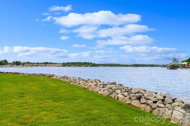18212 Pompano Place, Cornelius, NC 28031