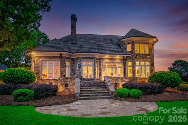 18212 Pompano Place, Cornelius, NC 28031