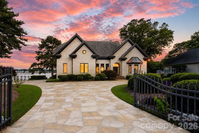 18212 Pompano Place, Cornelius, NC 28031