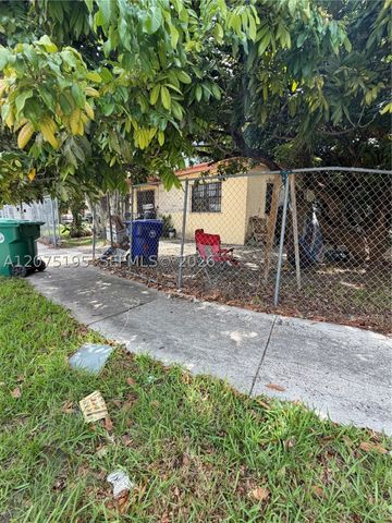 2340 NW 15th Ave, Miami, FL 33142