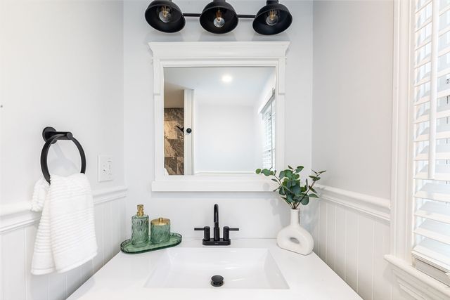 55 Summit St, Salem, MA 01970