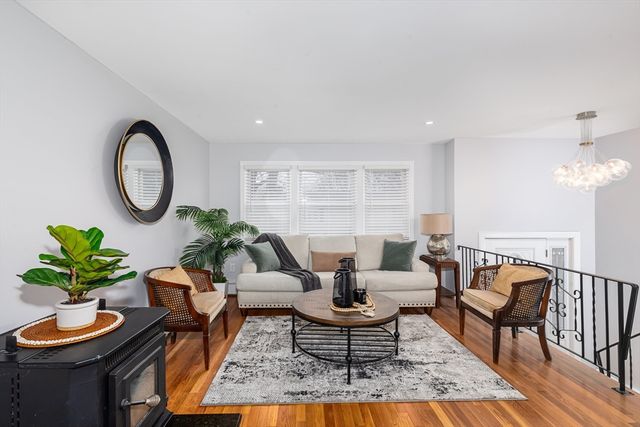 55 Summit St, Salem, MA 01970