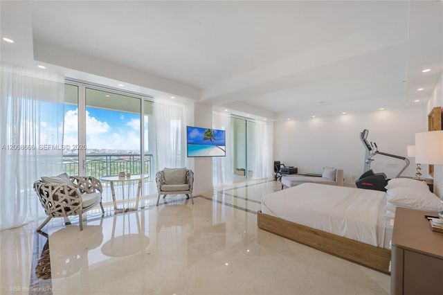 3400 SW 27th Ave 2202, Miami, FL 33133