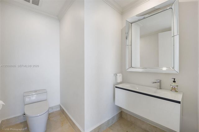 3400 SW 27th Ave 2202, Miami, FL 33133