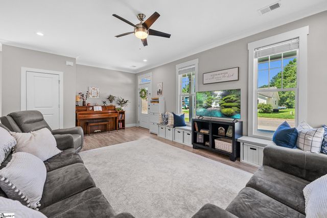 111 Crown Court, Williamston, SC 29697