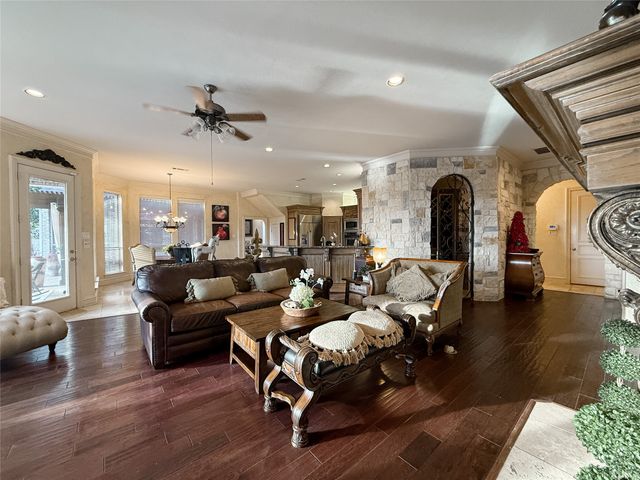 1919 Kings Pass, Heath, TX 75032