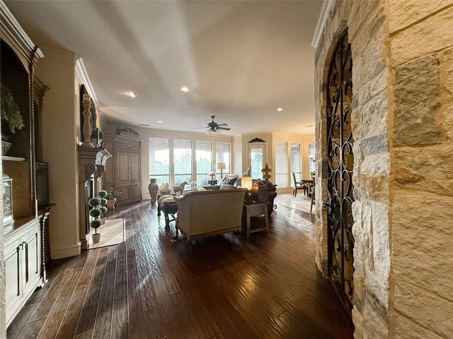 1919 Kings Pass, Heath, TX 75032