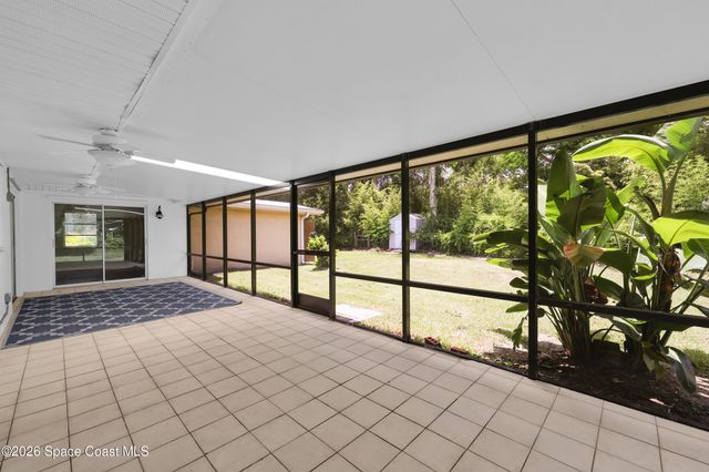 191 SW Ivanhoe Court, Port St. Lucie, FL 34983