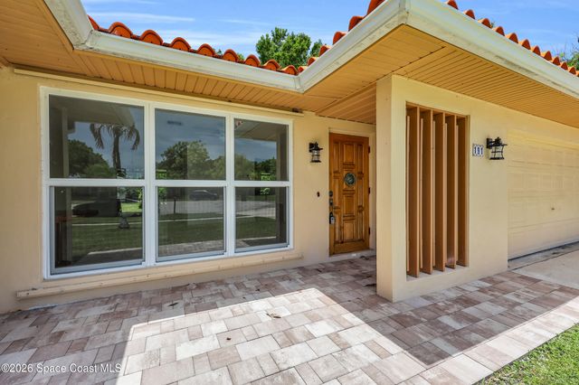 191 SW Ivanhoe Court, Port St. Lucie, FL 34983