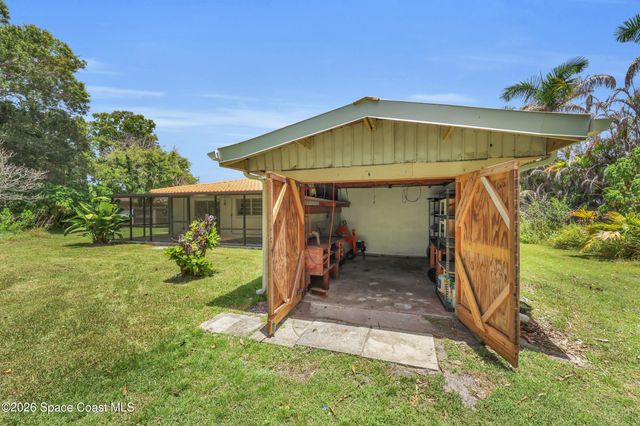 191 SW Ivanhoe Court, Port St. Lucie, FL 34983