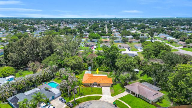 191 SW Ivanhoe Court, Port St. Lucie, FL 34983