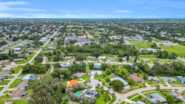 191 SW Ivanhoe Court, Port St. Lucie, FL 34983